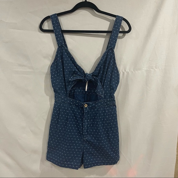 Free People Romper/Jumpsuit Denim Sz. XS - Picture 2 of 4